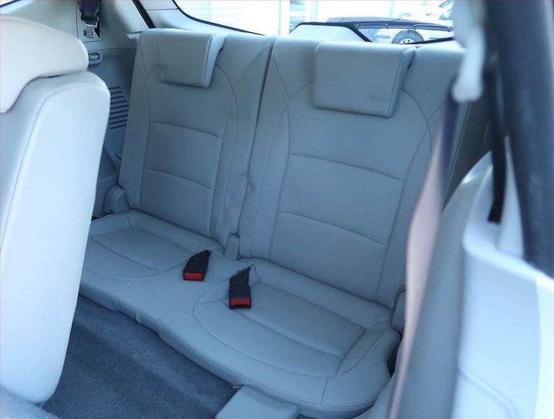 Nissan Qashqai (2012) 1.6 dCi, 4X4, 7 míst, Navi - fotka 20 z 24