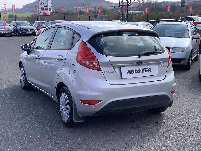 Ford Fiesta (2012) 1.4TDCi, AC - fotka 4 z 20