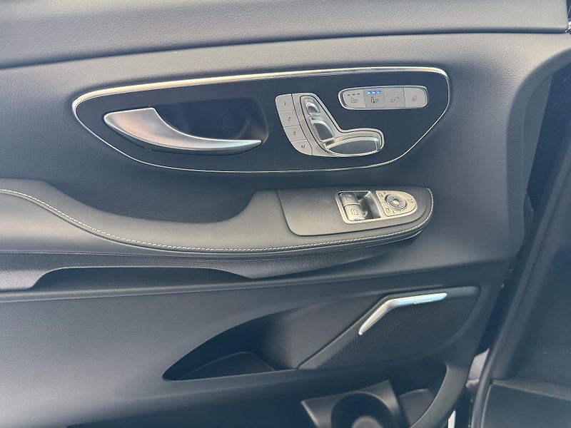 Mercedes-Benz Třídy V (2026) V300d 4M L EXCLUSIVE AMG - fotka 9 z 45