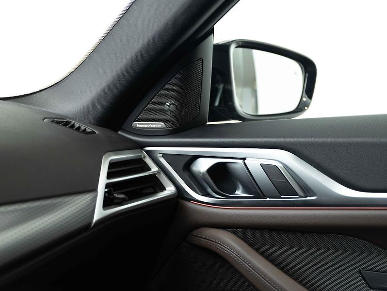 BMW Řada 4 M440i xDrive Gran Coupé - fotka 16 z 23