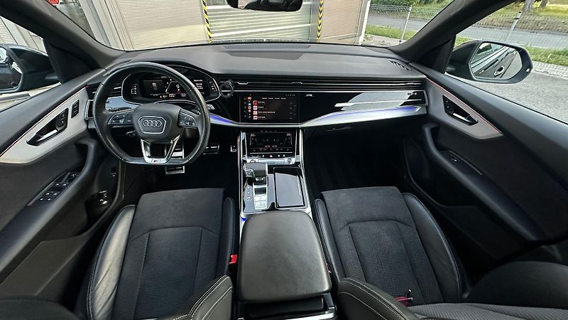 Audi SQ8 4,0 TDI  ČR - fotka 13 z 25