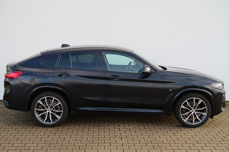 BMW X4 xDrive20d - fotka 5 z 12