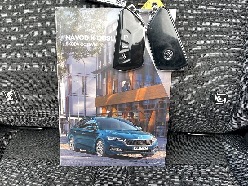 Škoda Octavia (2023) 1.5 TSI 110kW Style Plus - fotka 34 z 35