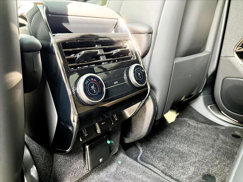 Land Rover Range Rover Sport (2026) 3,0 P550e AUTOBIOGRAPHY PHEV / - fotka 34 z 36
