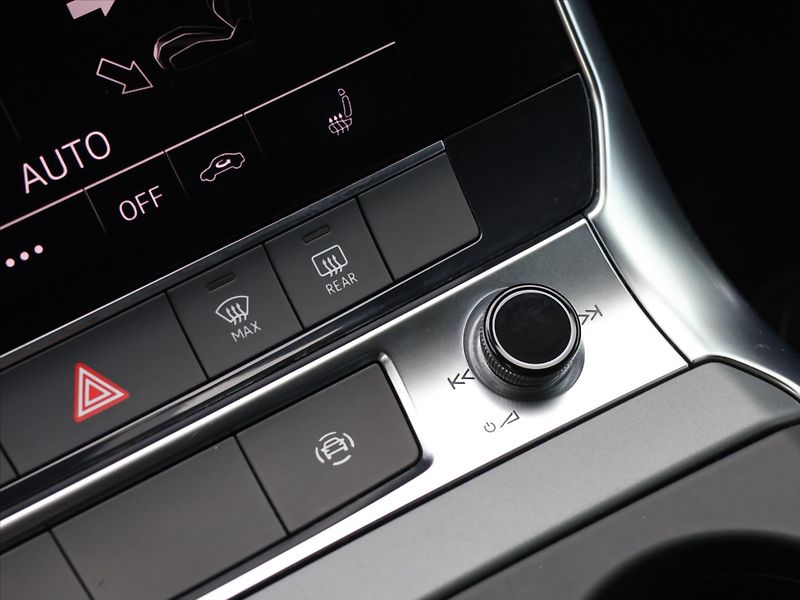 Audi A6 2,0 45 TFSI 180kW S tronic DPH - fotka 25 z 33