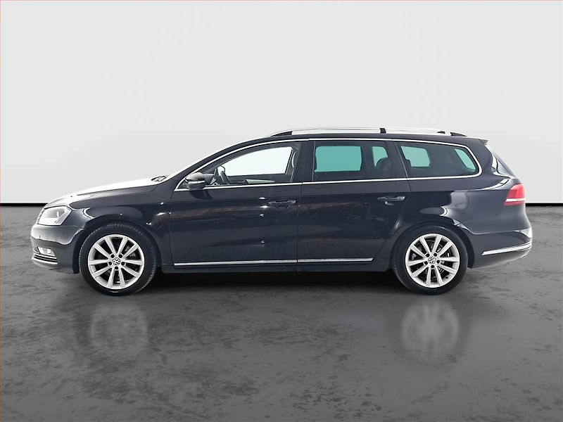 Volkswagen Passat (2012) 2.0 TDI, Automat, Navi - fotka 3 z 20