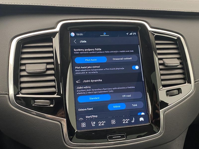 Volvo XC90 B5 AWD BRIGHT ULTIMATE AUT 7m - fotka 48 z 56