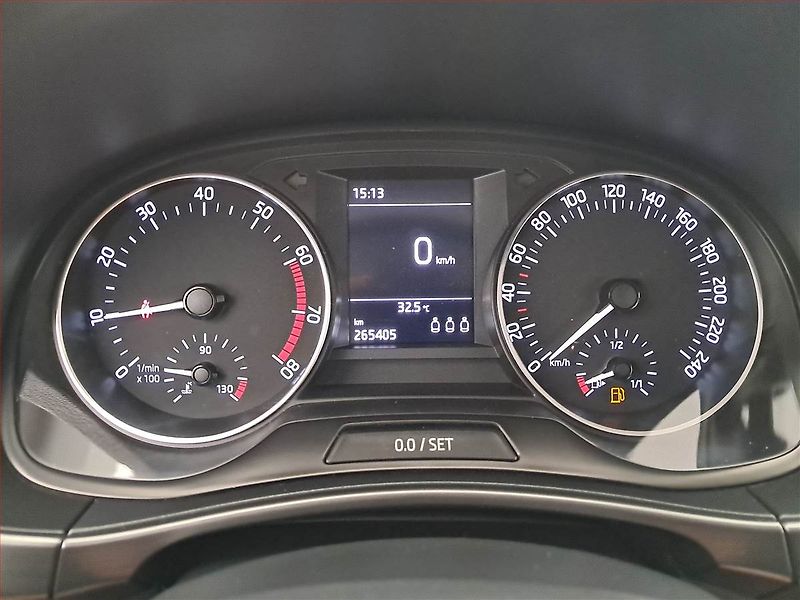 Škoda Fabia (2019) Style 1.0 TSI, ČR,1.maj - fotka 11 z 19