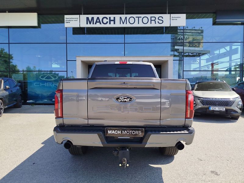 Ford F-150 (2025) Lariat 5,0 298 kW - fotka 4 z 22