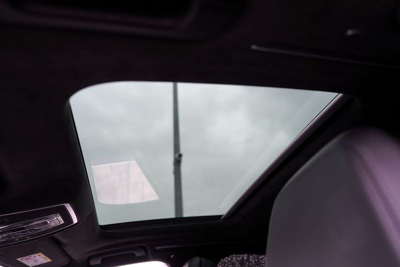 Audi S8 4.0 TFSI Quattro/B&O/Matrix/57 - fotka 48 z 48