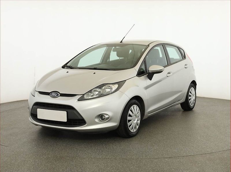 Ford Fiesta (2012) 1.6 TDCi, levný provoz - fotka 2 z 17