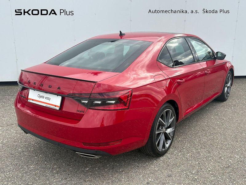 Škoda Superb (2021) DSG 2.0 TSI / 206kW / 4x4 / SP - fotka 2 z 34