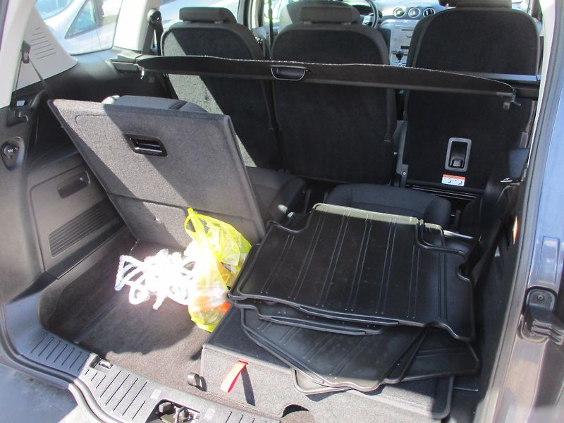 Ford S-MAX (2006) 2,0 TDCI - fotka 9 z 10