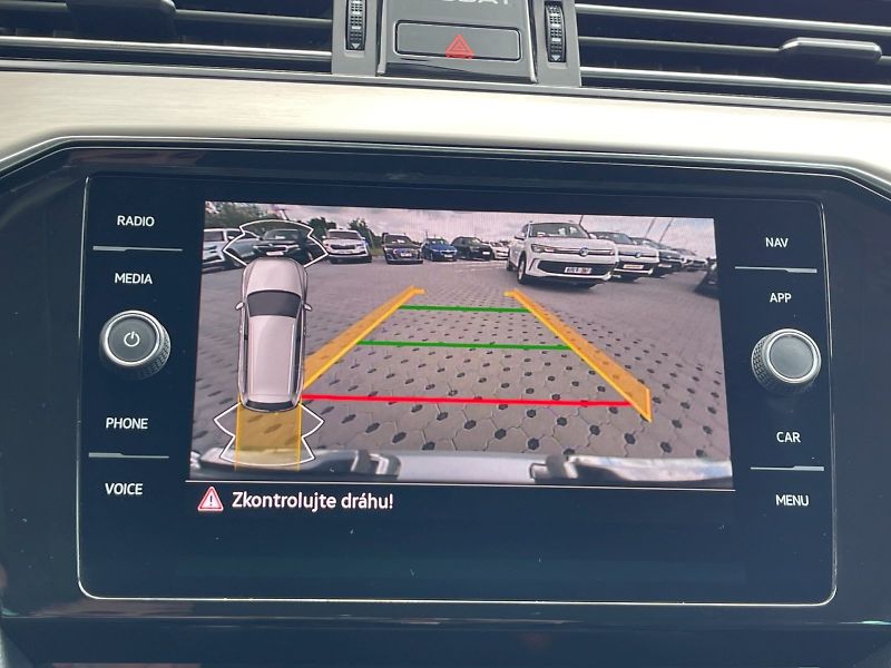 Volkswagen Passat (2023) 2.0 TDI 147kW 4MOT DSG Eleganc - fotka 15 z 35
