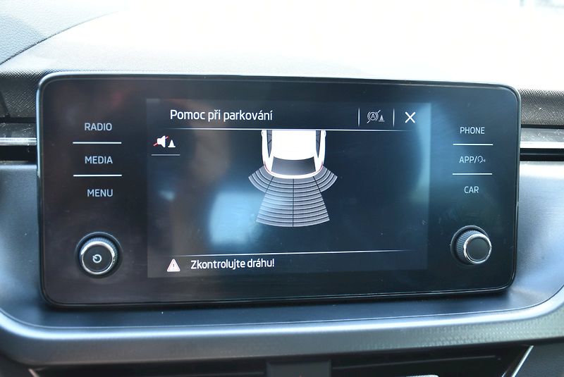 Škoda Scala (2021) Ambition 1.0 TSI 81kW - fotka 19 z 33