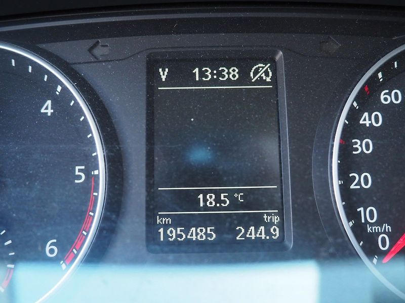 Volkswagen Multivan (2018) 2.0 TDI, 110kW, 4Motion, Long - fotka 28 z 37