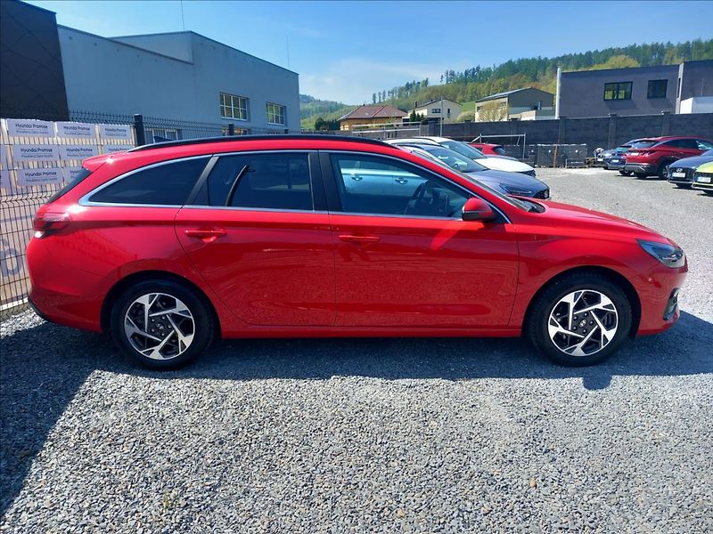 Hyundai i30 1,0 T-GDI STYLE - fotka 5 z 21