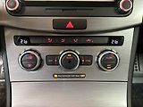 Volkswagen Passat (2014) 1.6 TDI, autoAC, temp - náhled 15