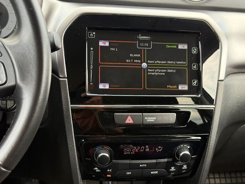 Suzuki Vitara 1,4 BoosterJet Premium - fotka 20 z 27