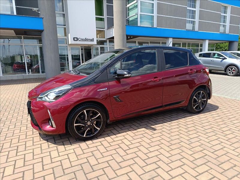 Toyota Yaris 1,5 WT-i AT 54KW HYBRID - fotka 3 z 21