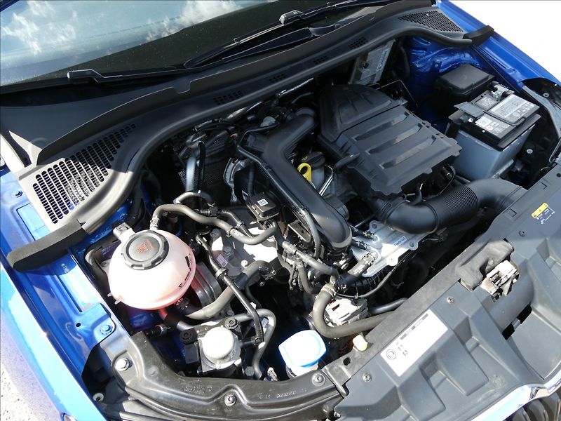 Škoda Fabia 1,0 TSi 70kW STYLE, po servise - fotka 38 z 41
