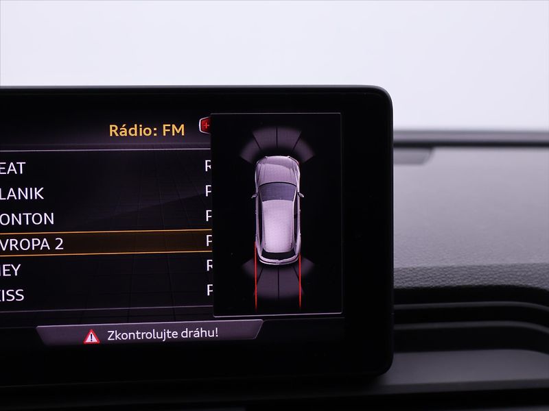 Audi Q5 2,0 TDI S-line 4x4 CZ - fotka 22 z 32