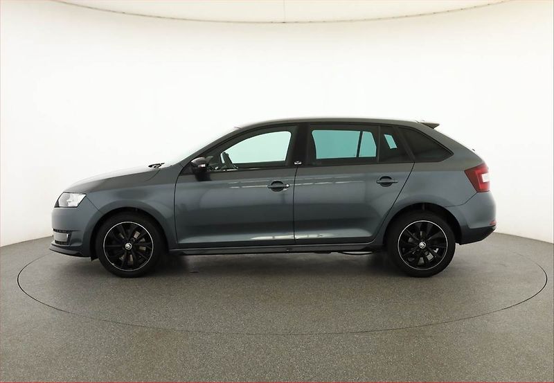 Škoda Rapid (2017) Spaceback 1.2 TSI, Serv.kniha - fotka 3 z 19