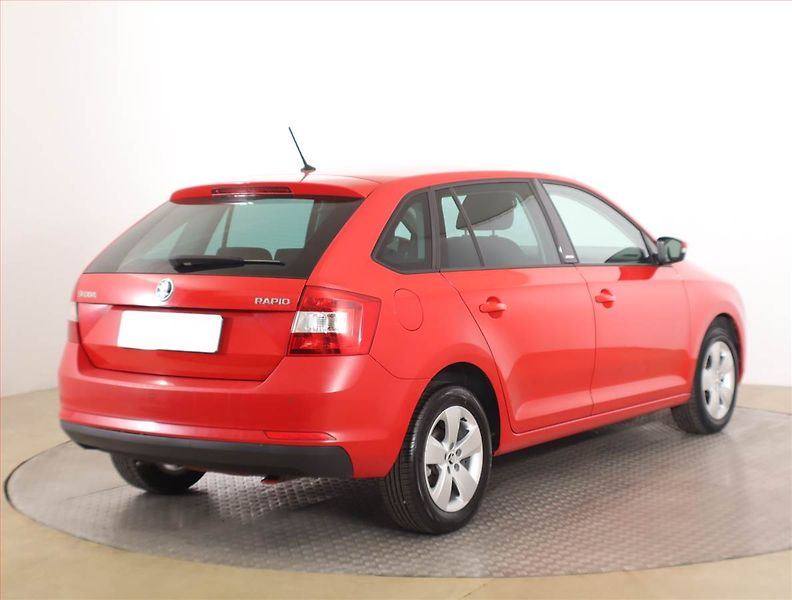 Škoda Rapid (2016) Spaceback 1.2 TSI, Tempomat - fotka 5 z 16