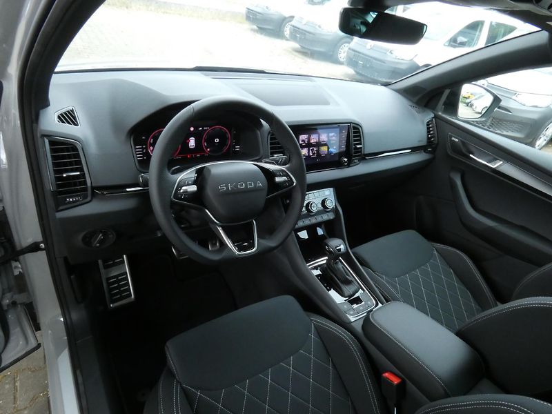 Škoda Karoq (2026) Sportline 1.5 TSI 110 kW DSG - fotka 5 z 30