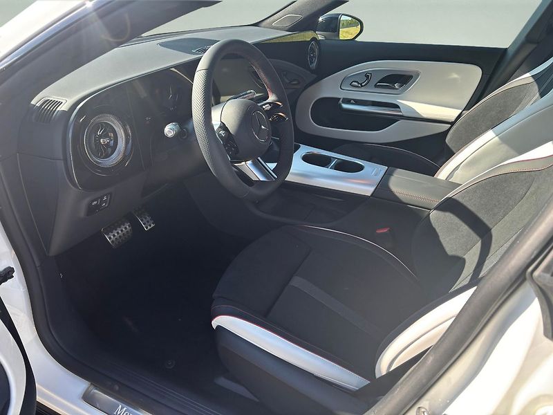 Mercedes-Benz Ostatní (2026) CLA 220 4MATIC - fotka 5 z 10