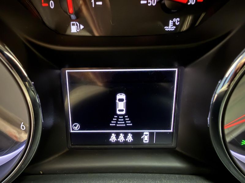 Opel Astra 1.5 CDTi 90kW Edition ST S/S - fotka 8 z 13