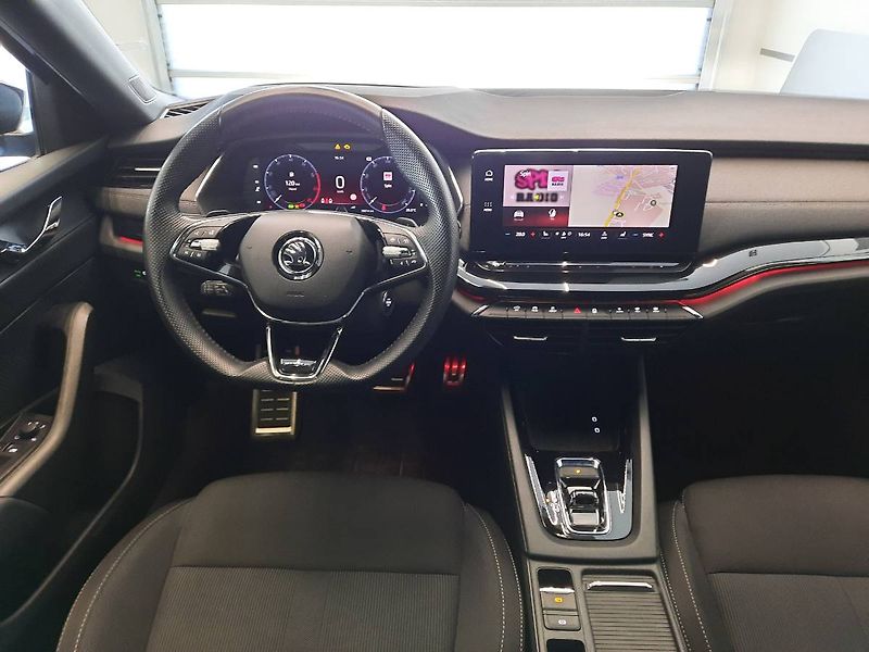 Škoda Octavia (2023) Sportline Combi 1.5 TSI (110kW - fotka 11 z 28