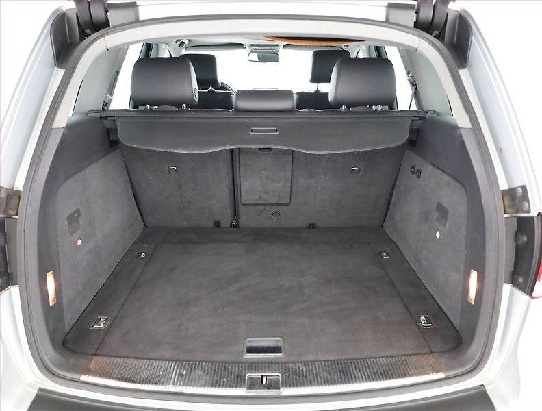 Volkswagen Touareg (2006) 3.0 V6 TDI, 4X4, Automat - fotka 16 z 17
