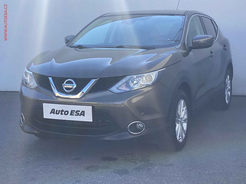 Nissan Qashqai (2017) 1.2 DiG-T, Acenta, navi - fotka 3 z 21
