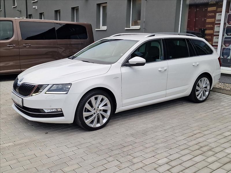 Škoda Octavia 2.0TDI 110kW DSG L&k, ČR, 1.Ma - fotka 6 z 50
