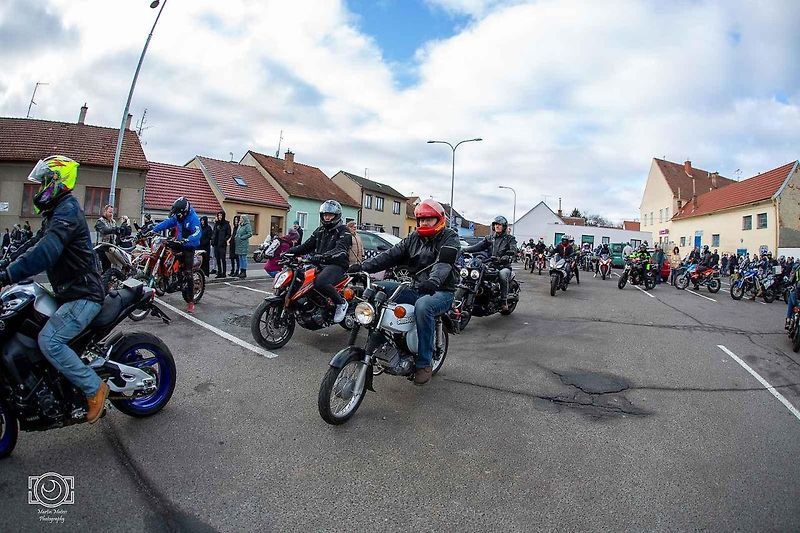 Vánočka 2024. Podívejte se, jak vypadal tradiční sraz motorkářů ve Slavkově.