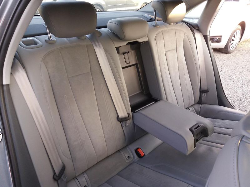 Audi A4 2.0TFSI,140kW,103tIs-km!!! - fotka 20 z 28