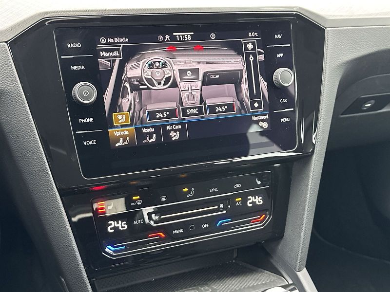 Volkswagen Passat (2022) Variant 2.0 TDI DSG Business - fotka 22 z 33