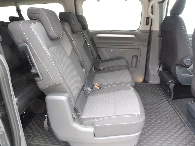 Volkswagen Caravelle (2026) Style DR 2,0 TDI 125kW 8AUT 4M - fotka 22 z 32