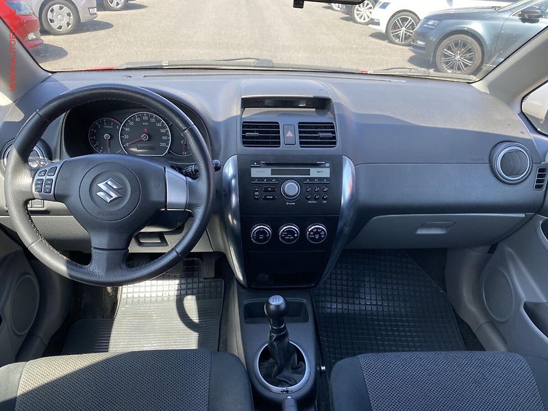 Suzuki SX4 (2007) 1.6i 4WD, ČR, Klima - fotka 8 z 12