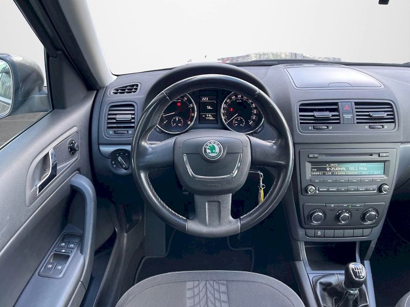 Škoda Yeti (2024) 1.2 TSI 77 kW Ambition Plus - fotka 6 z 23