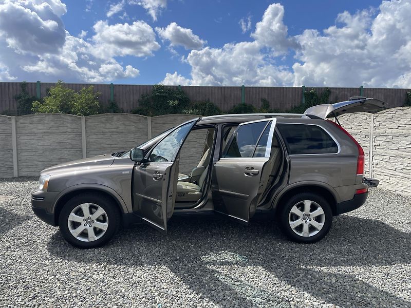 Volvo XC90 2.5TDi D5 200PS AWD R-DESIGN!! - fotka 157 z 180