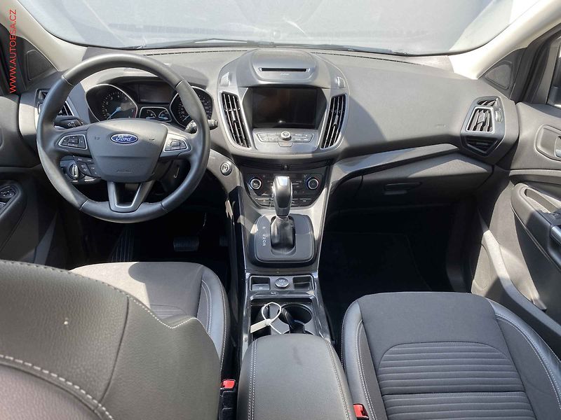 Ford Kuga (2019) 1.5 EB, Titanium, AT, navi - fotka 8 z 19