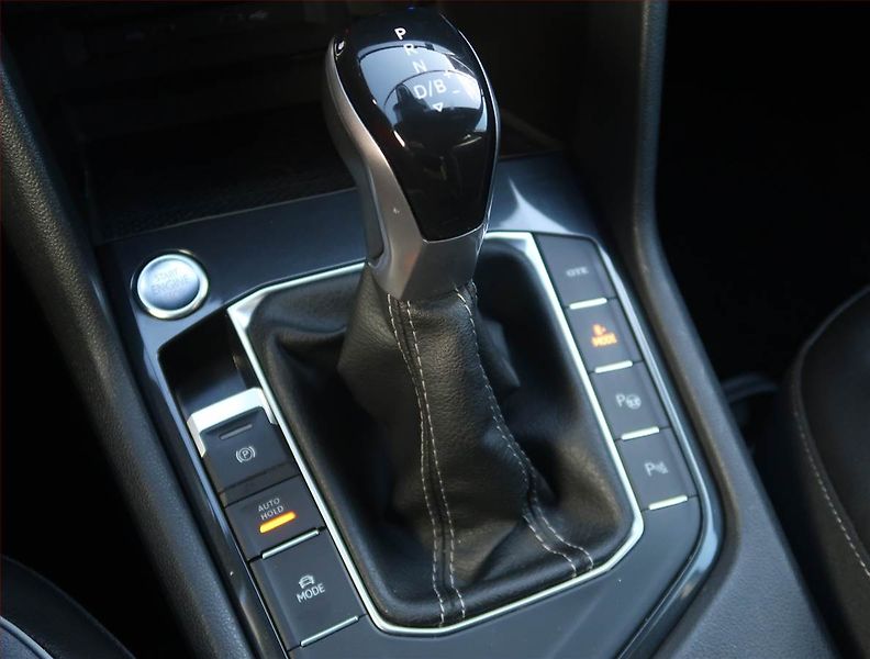 Volkswagen Tiguan (2022) R-Line 1.4 TSI eHybrid - fotka 13 z 27