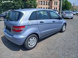 Mercedes-Benz Třídy B 1.7i, KLIMATRONIC - náhled 8