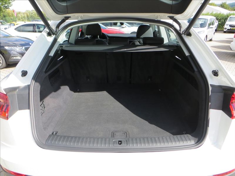 Audi Q8 3,0 TFSI quattro tiptronic 250 - fotka 7 z 29
