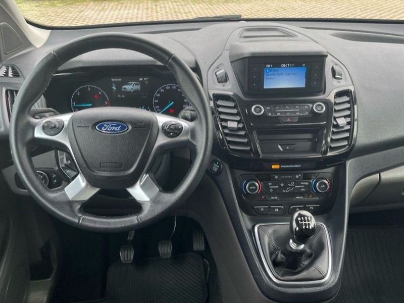 Ford Tourneo Connect 1.5D,88KW,CZ,1.MAJ,SERVIS - fotka 9 z 14