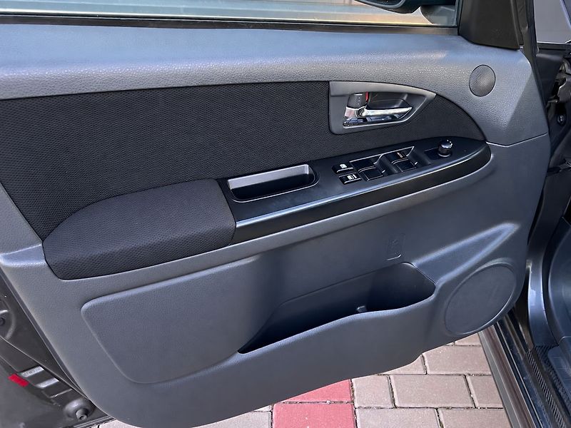 Suzuki SX4 1,6 VVti-VÝHŘEV.S-ALU - fotka 10 z 34