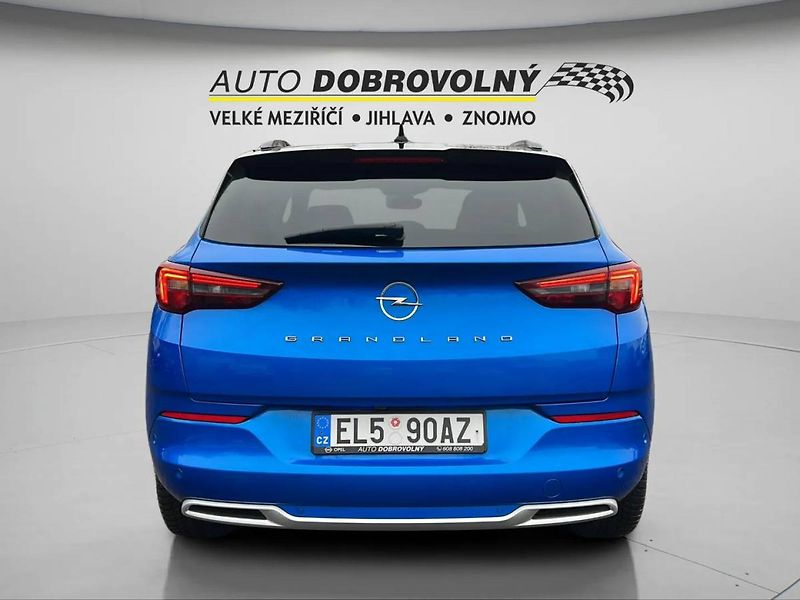 Opel Grandland Ultimate 4x4 PHEV 1.6L Turbo 8 - fotka 7 z 31