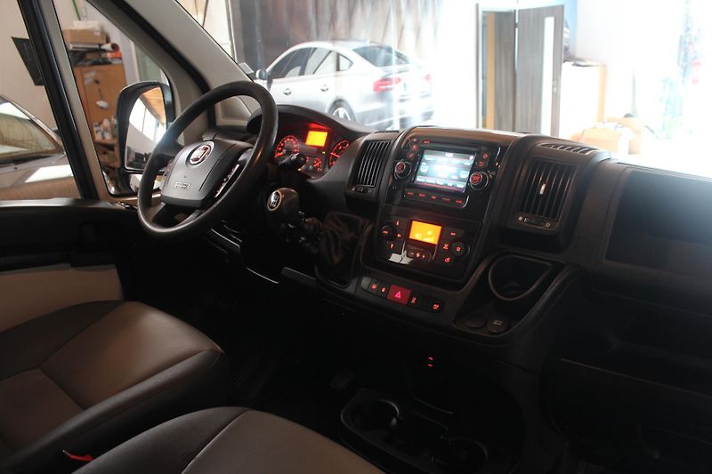 Fiat Ducato (2015) 2.3MTJ 7Míst KLima LED - fotka 22 z 29